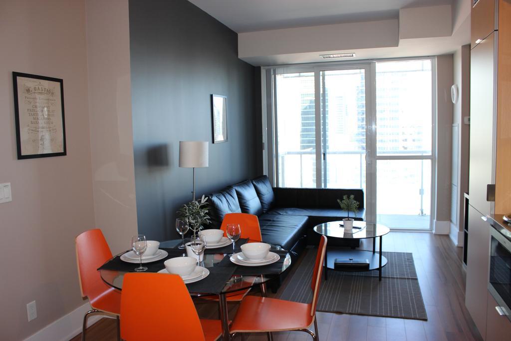Atlas Suites - Cn Tower & Convention Centre 토론토 객실 사진