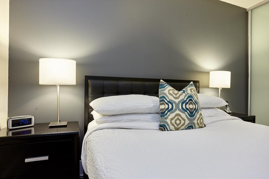 Atlas Suites - Cn Tower & Convention Centre 토론토 객실 사진
