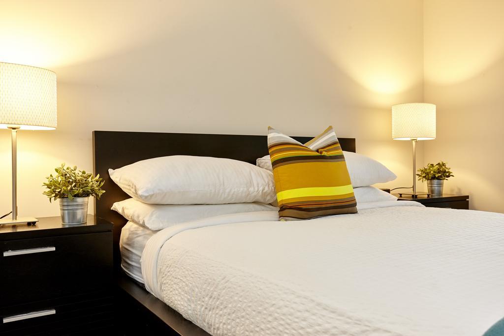 Atlas Suites - Cn Tower & Convention Centre 토론토 외부 사진
