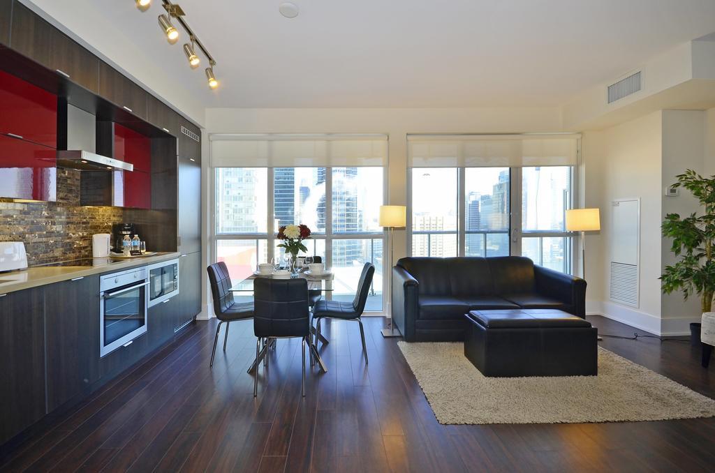 Atlas Suites - Cn Tower & Convention Centre 토론토 객실 사진