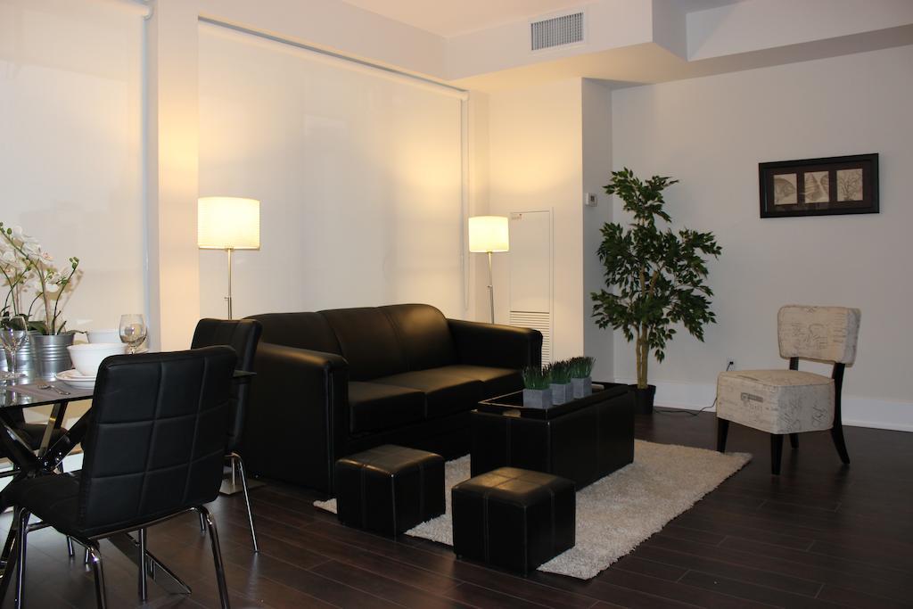 Atlas Suites - Cn Tower & Convention Centre 토론토 객실 사진