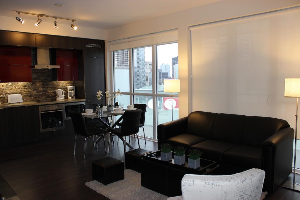 Atlas Suites - Cn Tower & Convention Centre 토론토 객실 사진