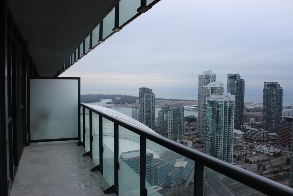 Atlas Suites - Cn Tower & Convention Centre 토론토 외부 사진