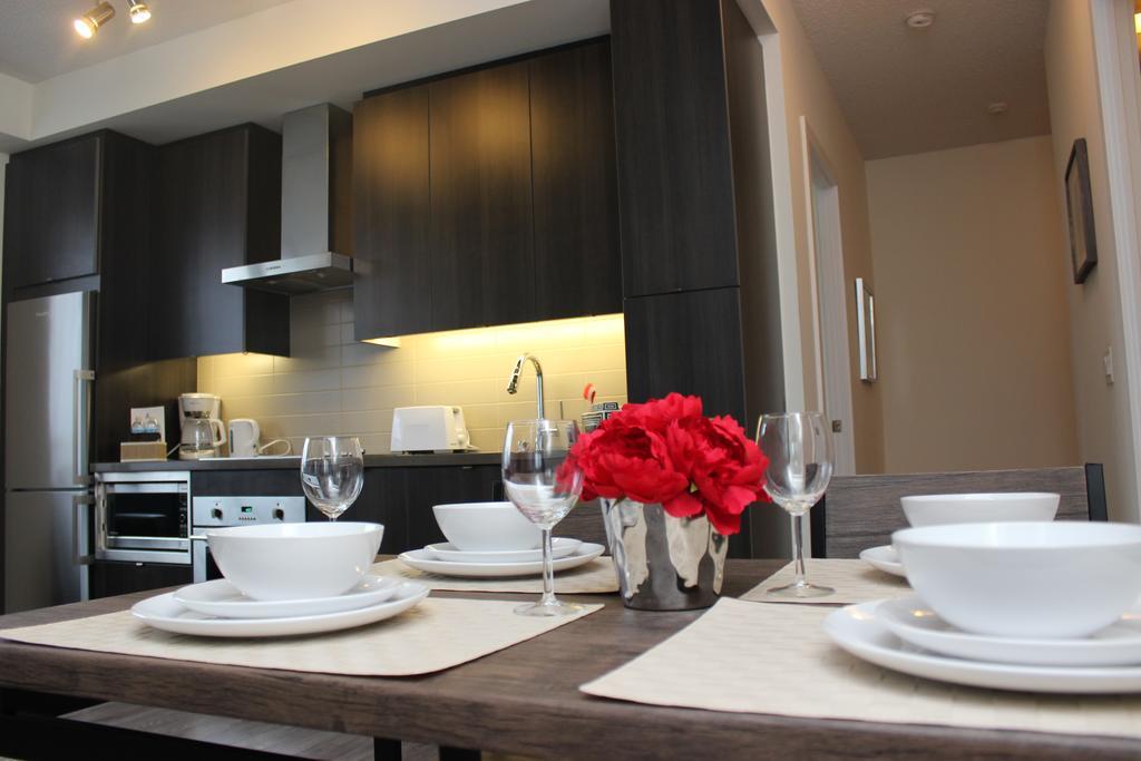Atlas Suites - Cn Tower & Convention Centre 토론토 외부 사진