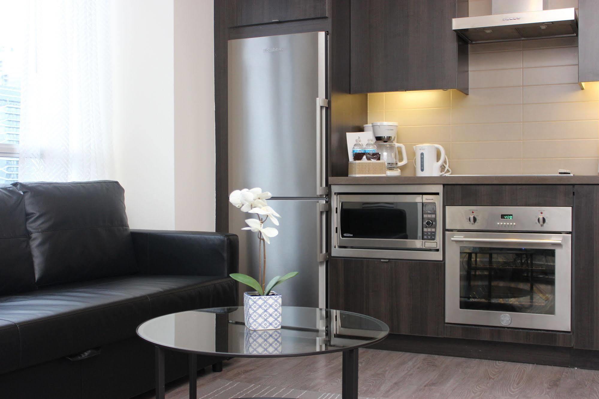 Atlas Suites - Cn Tower & Convention Centre 토론토 외부 사진